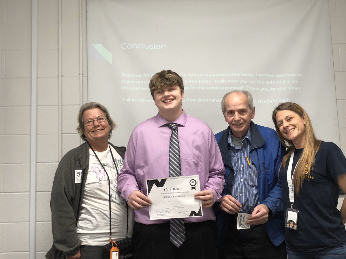 Mr. Hart tweet media