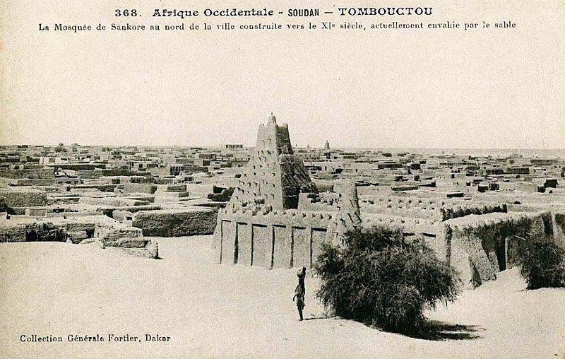 Today's #Scavenger visual inspiration comes from the ancient city of #Timbuktu. 

#scavegerRPG #visualref #visualinspiration #ancientcity #worldbuilding #dnd5e #bronzeagepunk #storytelling