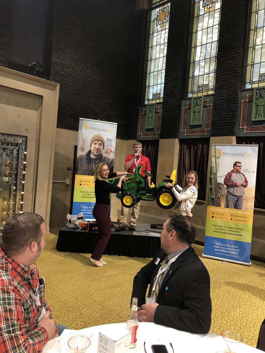 JohnsonFarmWife's tweet photo. Great auction items at the MCGA fundraising auction at #mnagexpo20 #mcga https://t.co/KU3cxWLM4q