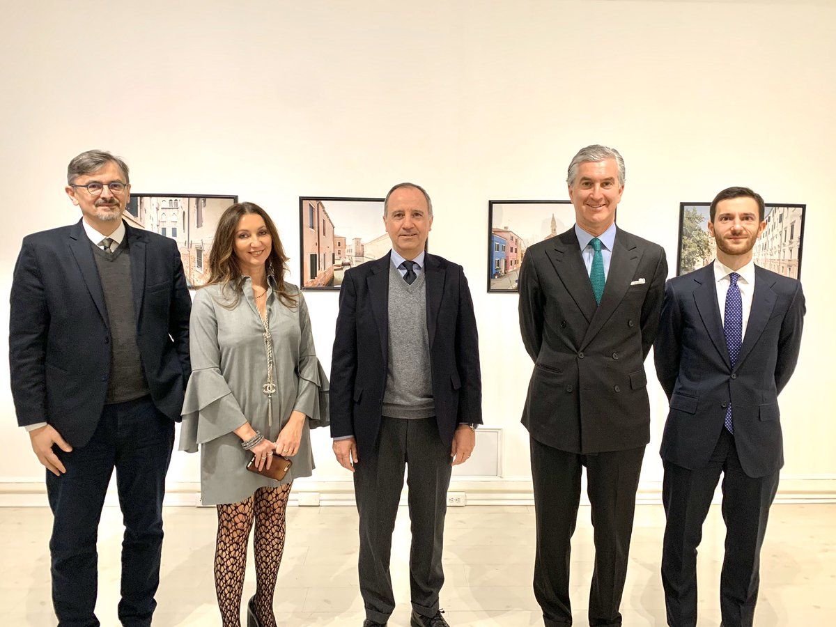 ItalyinNY's tweet photo. It was a privilege to receive today at @IIC_NewYork the visit of #Ambvarricchio supporting the very beautiful NYC photo exhibit on Venice in the framework of the #AmericalovesVenice initiatives @ItalyinUS @saveveniceinc #amygross https://t.co/QKOXuDopOw