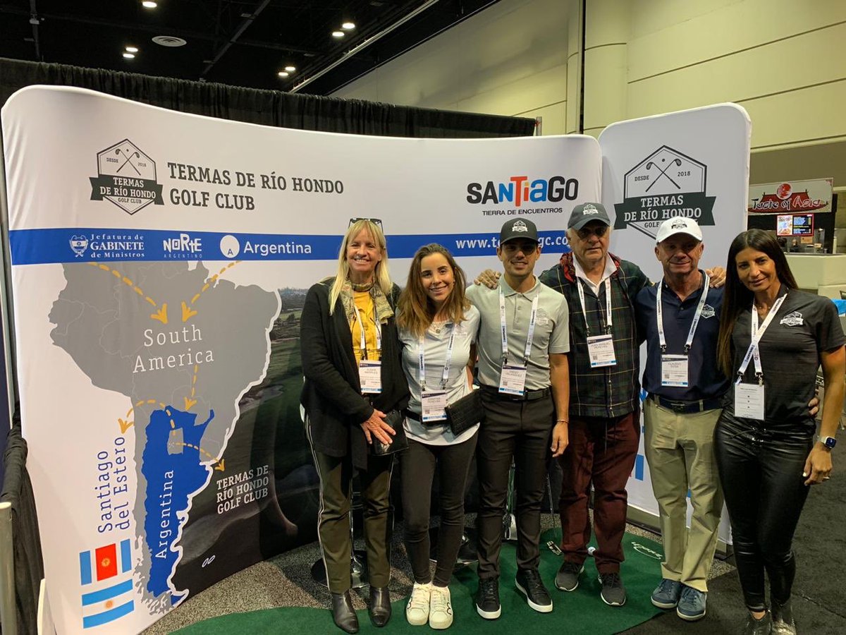 pviola14's tweet photo. Gran apuesta de @termasgc presente en el @PGAShow 2020. Algunas fotos del evento con @juanmapereyra representando a la institución de Santiago del Estero. @Turismo_SDE ⛳️⛳️⛳️ https://t.co/IVtotnG3GD