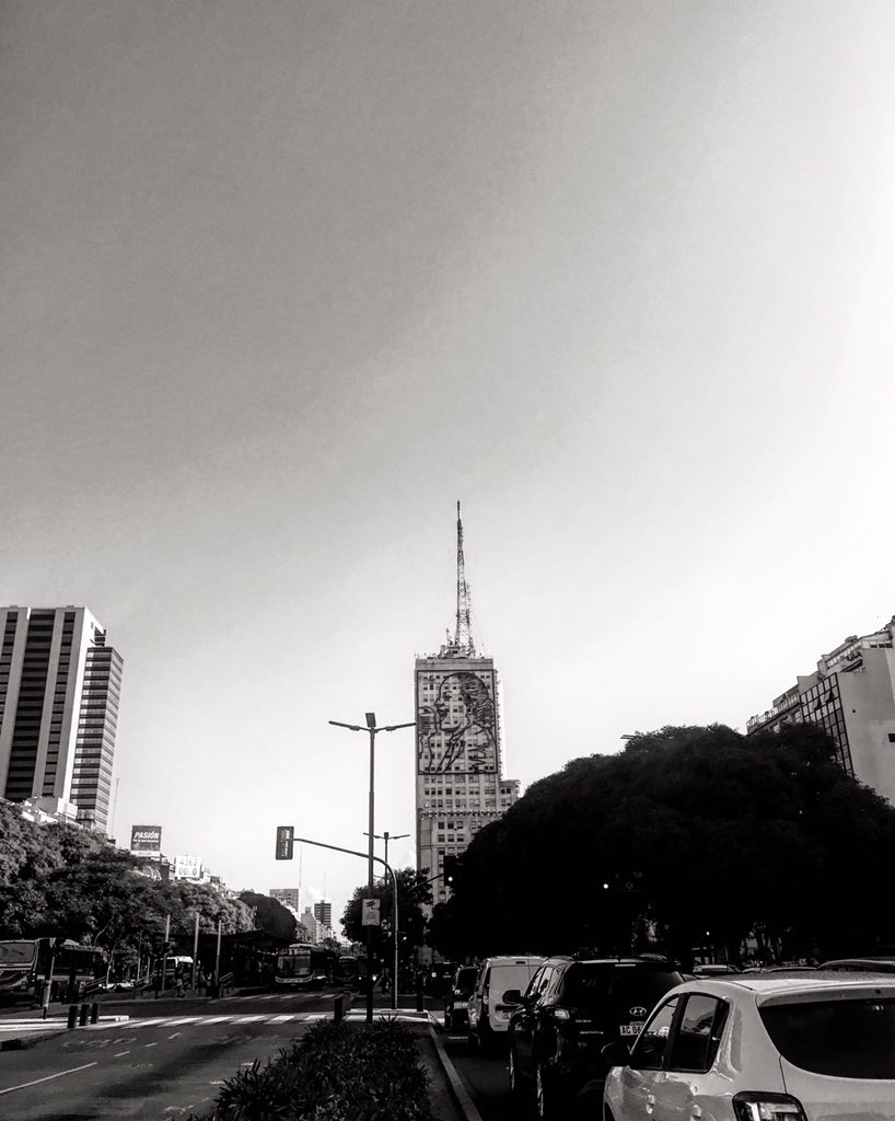 Cotidianidad.
#ig_buenosaires #igersbsas #loves_buenosaires #visto_en_buenosaires #vivirenbuenosaires #urbanosaires #bsas_streetphotography #ic_architecture #lookingup_architecture #rsa_architecture #architecture_view #jj_architecture #ig_architecture #bairesgrams #buenosairesve