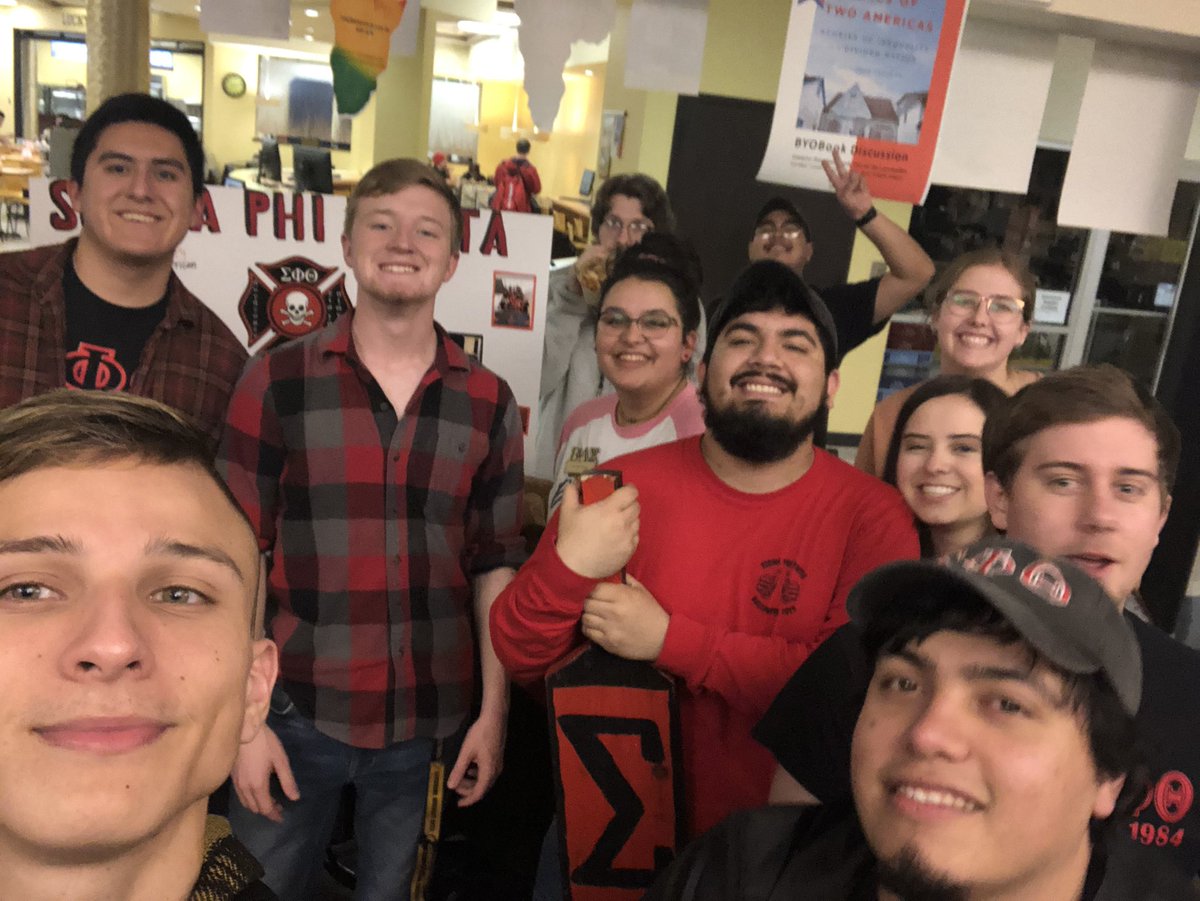 redandblack1984's tweet photo. Thank you to everyone that came out to hang out with the Thetas! ☠️🔴⚫️ #togetherforever #redandblackofcourse https://t.co/3mpUDKct8p