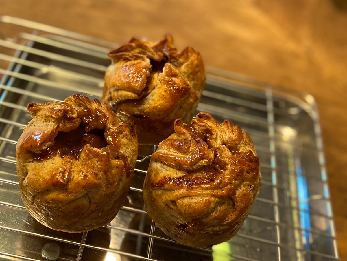 Minimal ミニマル على تويتر オープンの11 30にちょうど焼き上がりました チョコレートアップルパイご用意してお待ちしております 今日も寒いのであたたかくしてお出かけください Minimal アップルパイ 富ヶ谷本店