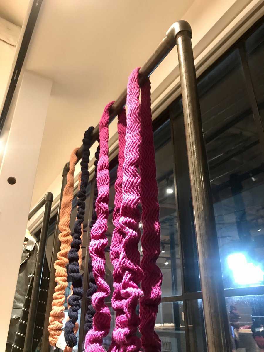 Cune Cune下北沢 下北沢 のセールは24日で終了します ほとんど商品がなくなってしまったので価格をさらに安くしました 実はcune下北沢本店としての営業も24日で最後となります しばらく工事したあと違う形で帰ってくると思いますのでそれまでしばらく