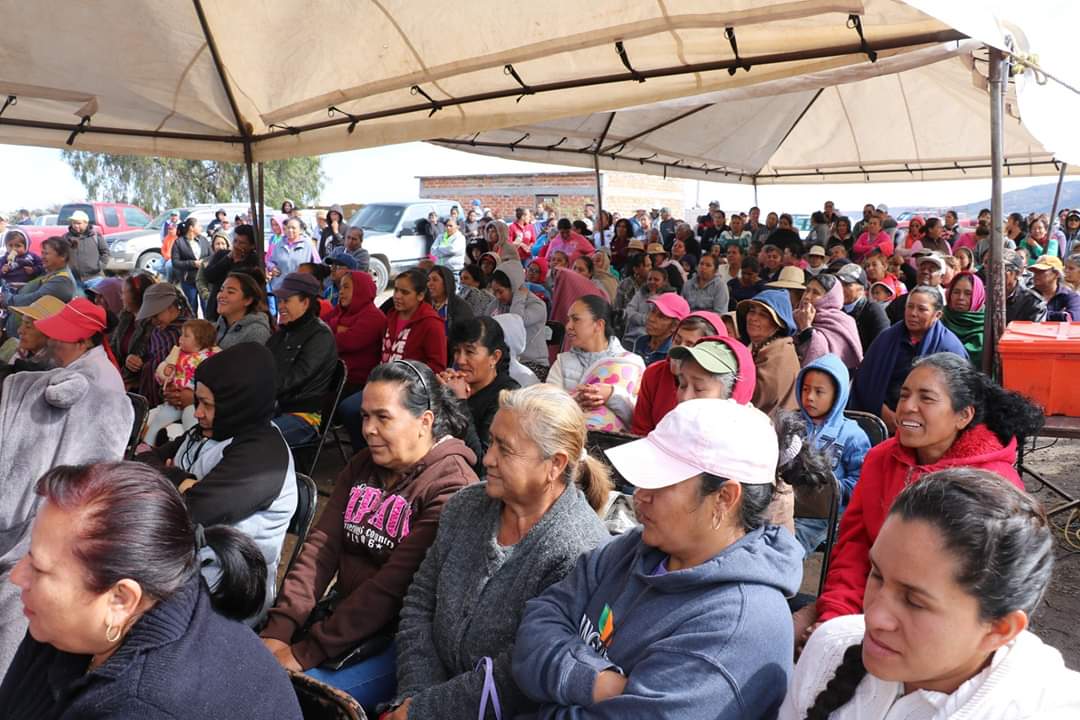 LaloMaldonadoSF's tweet photo. Visitamos las comunidades de Las Minas, Arrastres, Lequeitio y San Bartolo de Berrios donde entregamos fogones para beneficio de 609 familias de 40 localidades.
#SanFelipeesProgreso
#UnionTradicionyProgreso https://t.co/xKpH55aUEL
