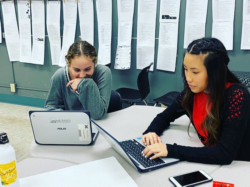 Merced_FCCLA's tweet photo. ☆STAR EVENTS☆ competitors working hard on their projects for region competition today! https://t.co/QRUrtGP1yQ