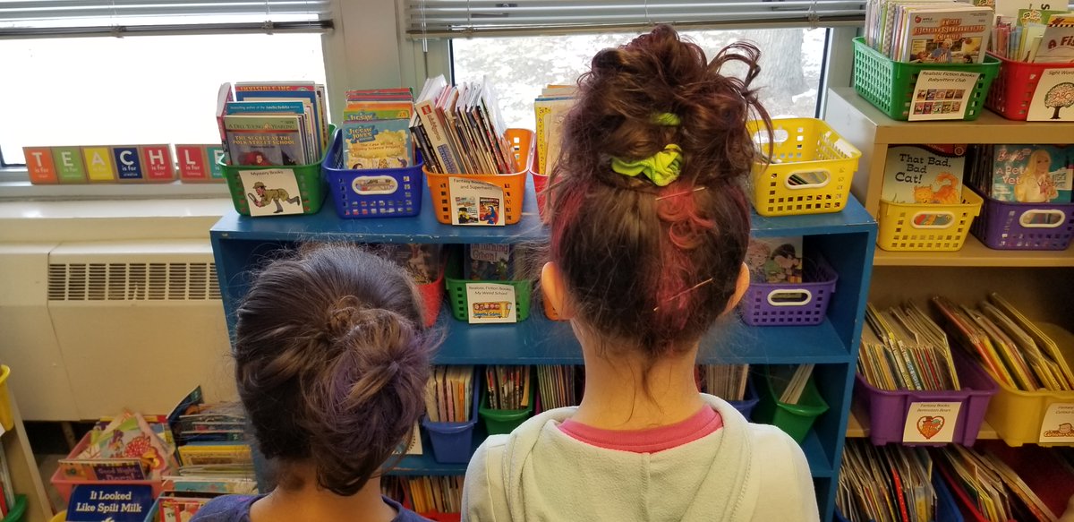 ORVanderVelde's tweet photo. 2A and 2C are enjoying Oak Ridge's spirit days this month! #oakridgemustangs @Ms_Pratl https://t.co/6dPXWBTaR3