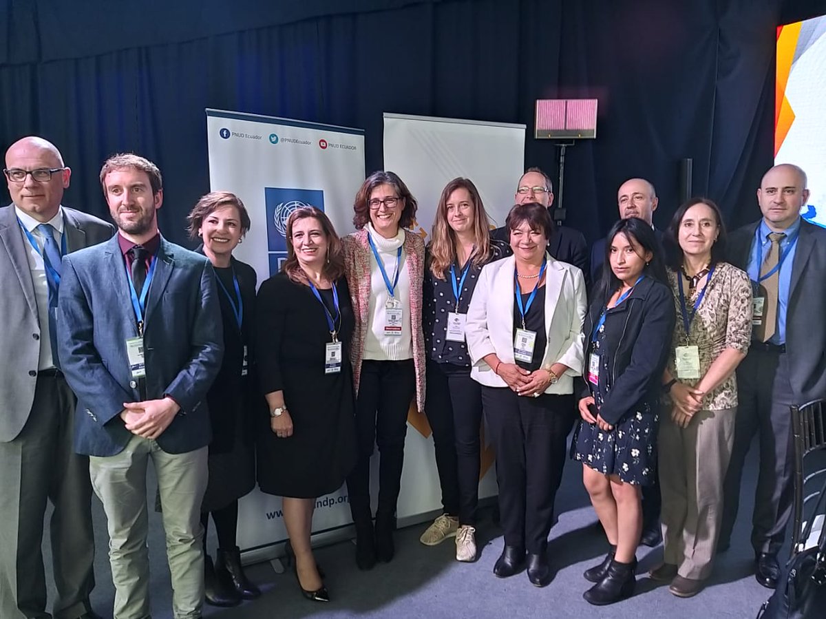 AnacludiaRossb1's tweet photo. @PNUDLAC @AVSIBrasil @FundacionAVINA @MuniLaPintana @MunicipioQuito @onuhabitat @ICMPD Consejo Juvenil de Pichincha @CitiesAlliance juntos en @GFMDprocess #MayoralForumQuito aterrizando el debate a la realidad de las ciudades de LAC y sobre alianzas y #Migraciones  #localgov https://t.co/6U34b1mk80