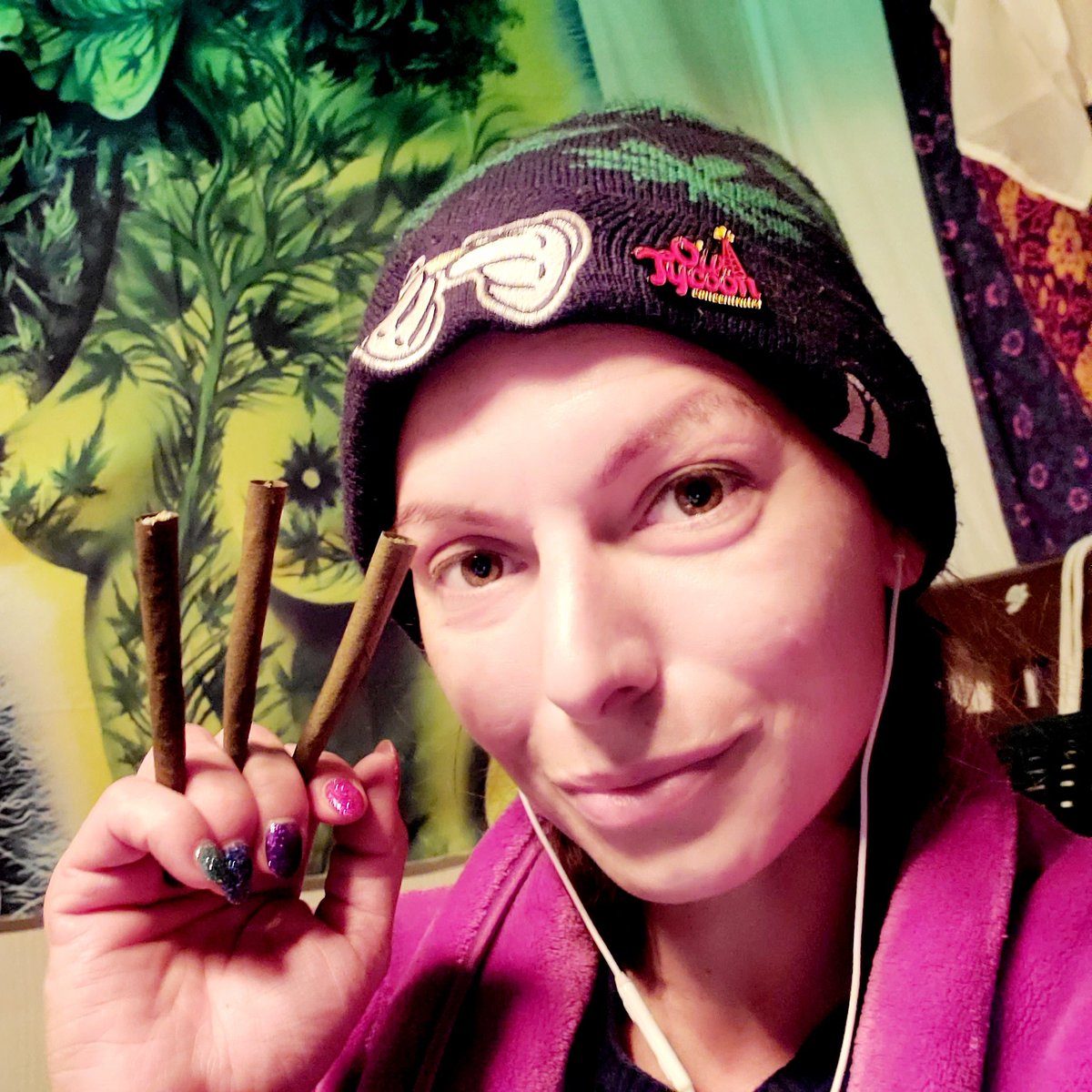 samrulestheworl's tweet photo. @LARRYIRBY6 @AmeriCannaBlunt @NorCalStoner420 @popsablaze @lanni_1503 @centerinventor1 @ChefJoeette @therealChef420 @johnshute_ @JohnJew40051316 @james_bong13 @PuffOneMedia @kiyomihutson @reefer_post @Purablis @naturalreviews4 @Norstackk @tnbnatural @NeilSamra1 @4Rare420_Rx @Kunzitoons Totally is babe! Enjoy!🤗🌬🌬
#JamesGirl #rollingBIG #PPP #awesomeSam #RollLikeAGirl #BakedBabe #TokeLikeAGirl #StonerChick #420girl #MadRollingSkills #lit4life #growGirl #SamTastic #GirlCanRoll #IdHitThat #420babe #SamLovesJames #SunNmoon #joints #ganga #rollingBIG #homeGrown https://t.co/go8g4IXdE8