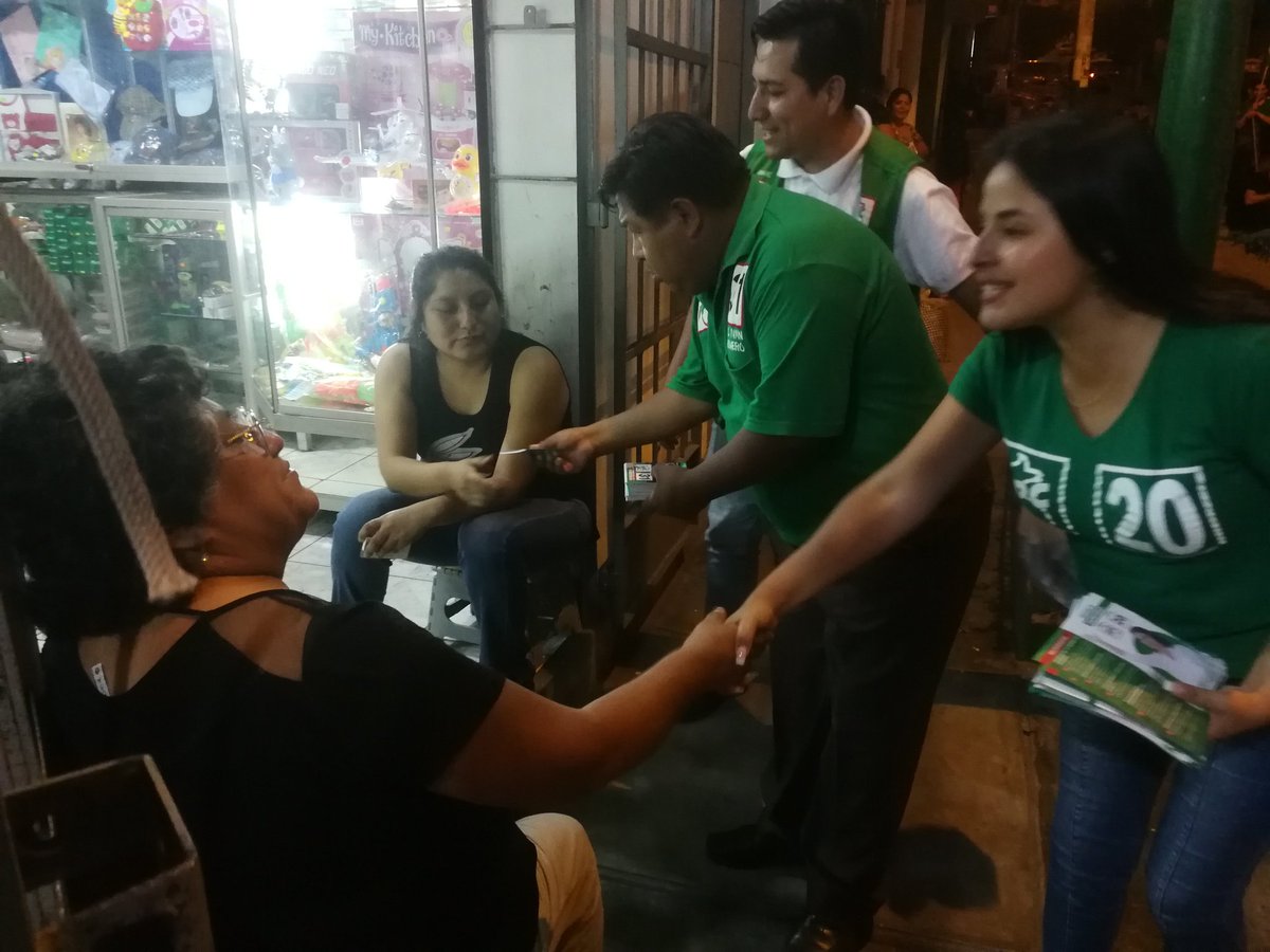JHonorioVidal's tweet photo. Anoche estuve recorriendo el pujante distrito de #SantaAnita ¡Gracias por tanto cariño ❤️💚🇵🇪🙋🏻♀️!
#YoVotoPPC20 #Ponle20AlCongreso
@ppc_peru @juventudppcista @JUANCHOTAPIA @amontesinosp @BeingoleaA @atvmasnoticias @ExpresoPeru @larepublica_pe @diariocorreo @peru21noticias @luu_199 https://t.co/1unRTLNzru