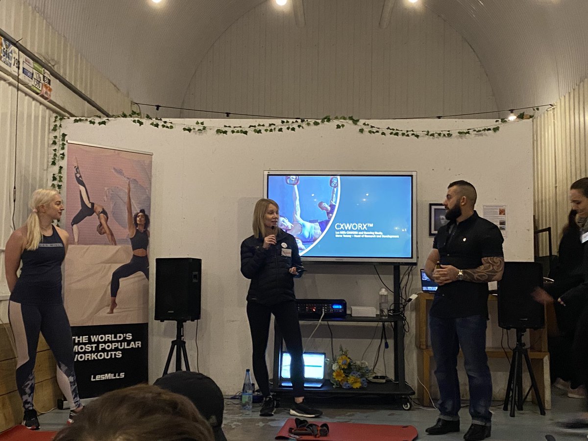 EmaJoyC's tweet photo. Great evening at @cityrunnersclub for the @lesmillsUK event #CXWORXRUNNING π https://t.co/8aMuEumZAs