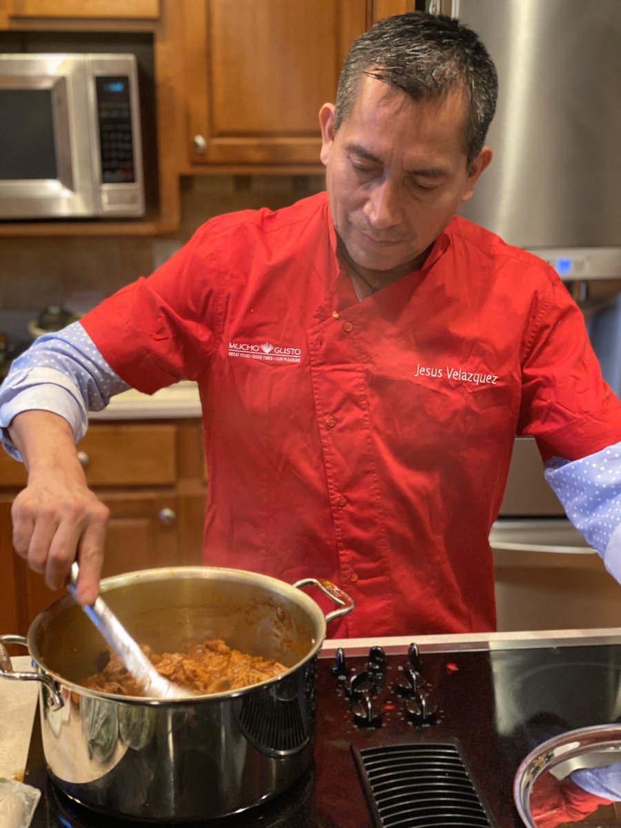 MuchoGustoGroup's tweet photo. Our chef getting ready to wet your palate #muchogustogroup #bestchef #newyorkchef #mexicanrestaurant #belair https://t.co/a956M1nn55