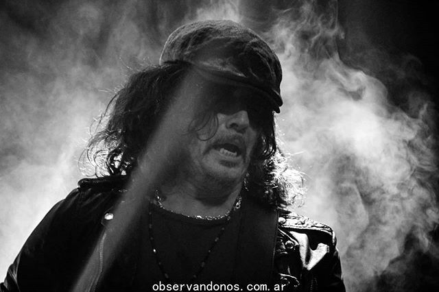ObservandonosPH's tweet photo. Nueva foto en Instagram! https://t.co/R8z5E4TrnF. Feliz cumple @zorritovon 🎂🎂
#zorritovonquintiero #zorry #fotografoderock #rockargentino #rockenespañol #livemusic #fotografosderecitales #fotografoderock #picoftheday #photoshooting #photography #photooftheday #photoofrock #g… https://t.co/clAtcccW1c