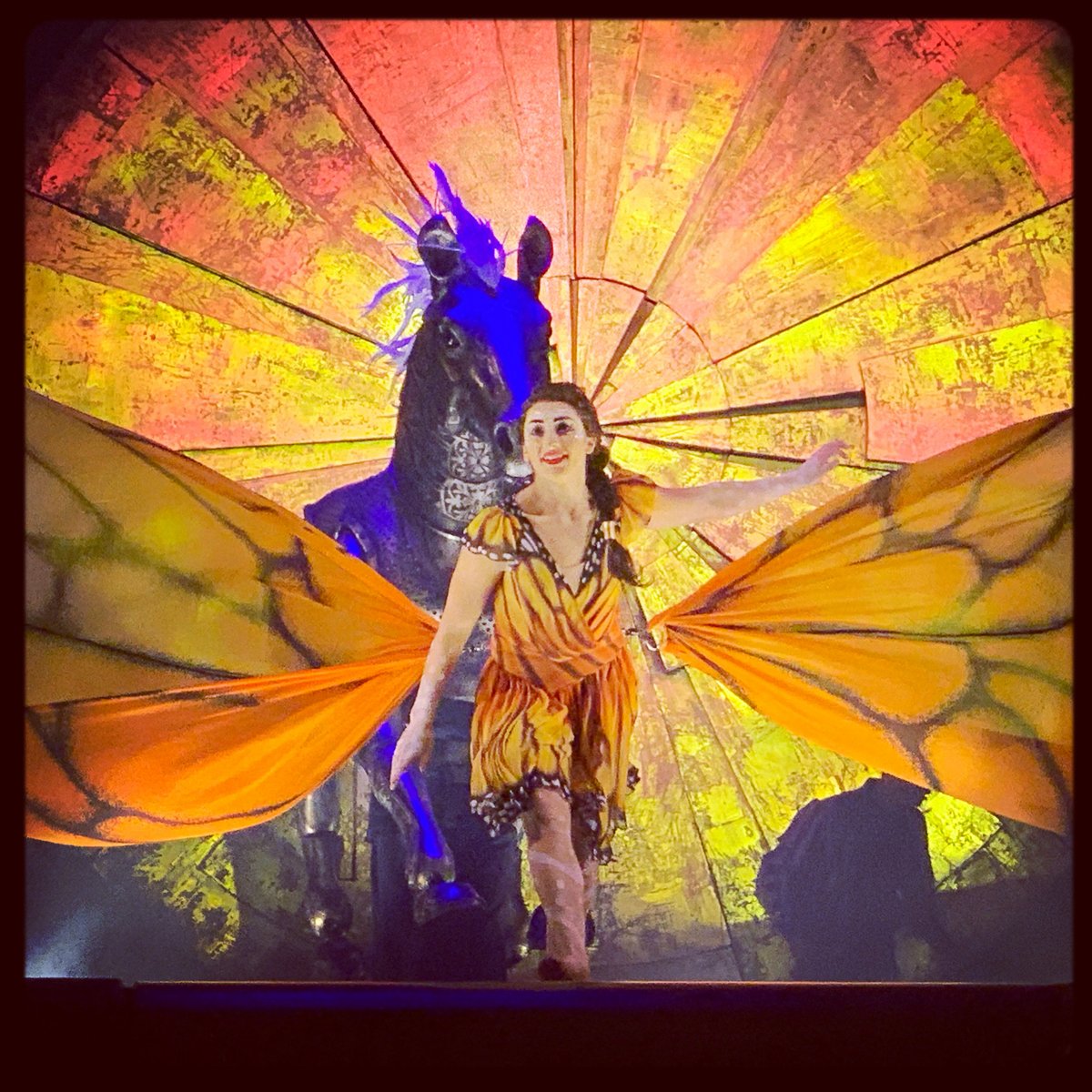 How lovely to have seen <a href="/onebiggins/">Christopher Biggins</a> looking well at the <a href="/RoyalAlbertHall/">Royal Albert Hall</a> last night. Sorry if I startled you with my unannounced greeting in the corridor.  Wasn’t  the show  spectacular!  #CirqueDuSoleil 🤗
