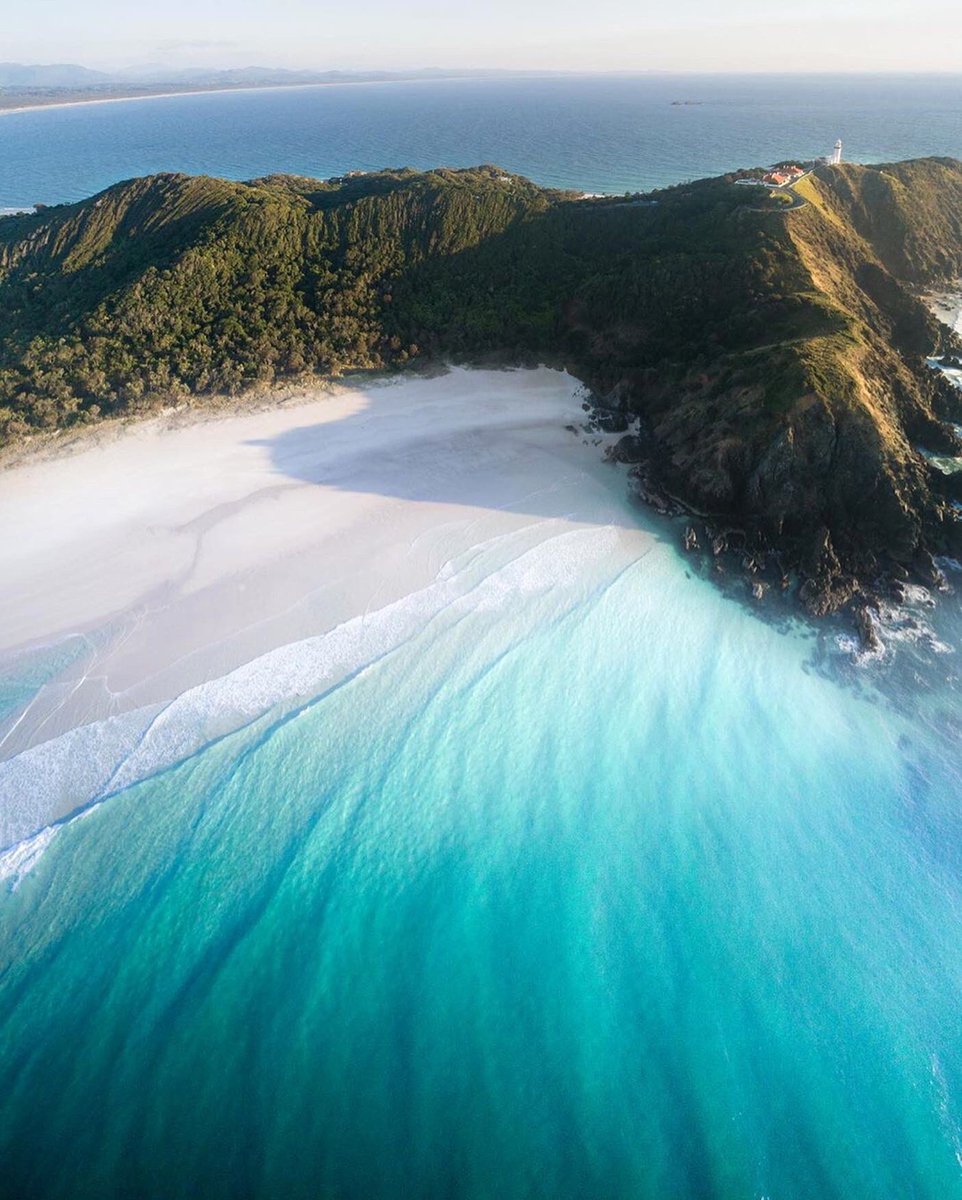 earth's tweet photo. Beautiful ocean tones in Australia. https://t.co/FCm98OSiaa