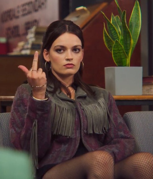 kisssgirls's tweet photo. maeve with aimee vs maeve with literally anyone else https://t.co/RcZSTUTrgJ