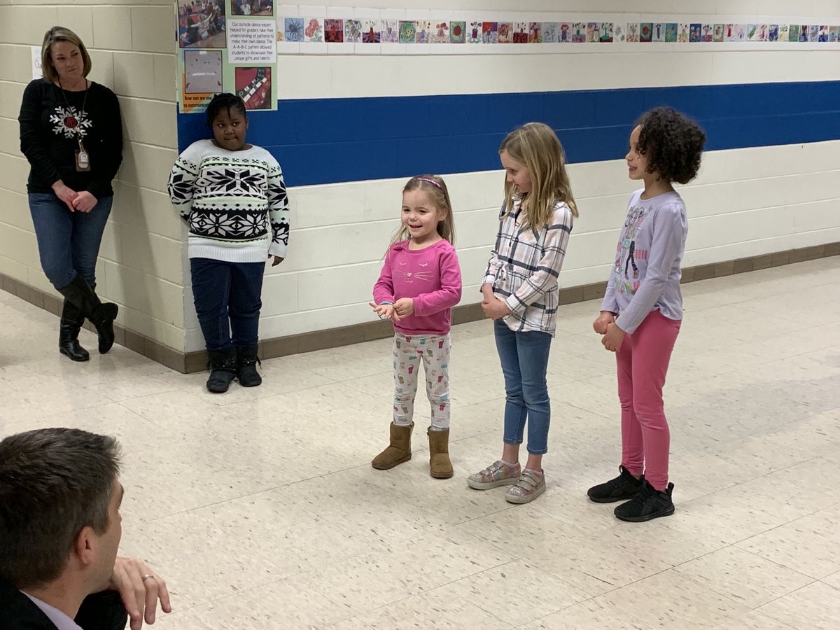 Patterns with Pizzaz Expo at CAES!!! 1st grade students demonstrate patterns through books, wall patterns, dance, and more. Creative teachers making learning relevant and fun! ⁦<a href="/IWCSchools/">Isle of Wight County Schools</a>⁩
