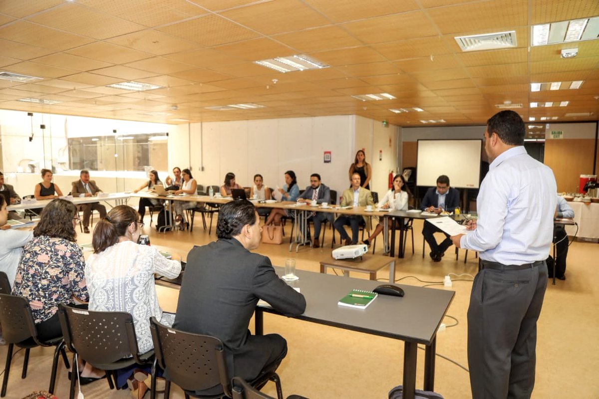 tiempoagrario's tweet photo. #LIMA
@minagriperu a través de la Dirección General de Saneamiento de la Propiedad Agraria y Catastro Rural (#DIGESPACR), organizó un encuentro con entidades cooperantes para atender la brecha de comunidades nativas pendientes de titulación en la Amazonía. https://t.co/qn8BM01E12