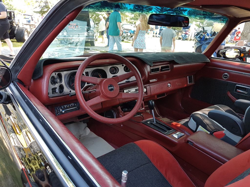 I've always been of the thought that the '78 #Camaro #Z28 had an underrated interior!

A different kind of color-matching wheel for #WheelWednesday!

📷 - buff.ly/36fnGGJ
#ClassicCar #Chevy #ChevyCamaro