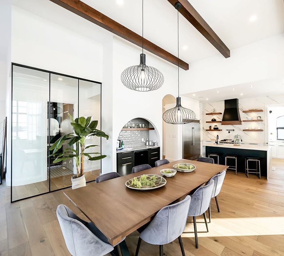 VenetoHomes's tweet photo. Expect to see more natural wood cabinets, islands and shelves in 2020. It allows homeowner to keep a bright and airy vibe without restricing themselves to all white everything.
Head over to https://t.co/jgm5JfkauU and see a Virtual tour of this year @dreamhomelottery. https://t.co/7gW4EZ33Tp