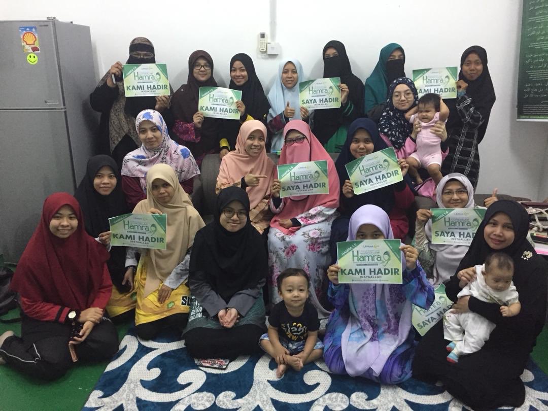 AmeerahBuloh's tweet photo. 22/1/2020
Usrah bulanan bersama Kak Lin, Pengarah pilihanraya Dewan Muslimat Pas Selangor
#usrahgen3
#Hamra1.0
#KamiHadir
#AmeerahSgBuloh
#AmeerahSelangor
#MuslimatMudaPAS https://t.co/r3bQaMx3go