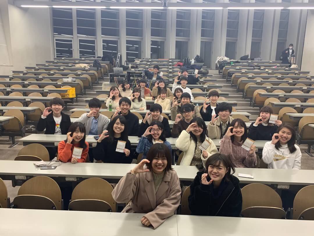 CyAN_enoshima's tweet photo. ○慶應義塾大学　K.O.E.

冬江ノ島ライブ、次の宣伝は慶應義塾大学K.O.E.（@KOE_official）さんにお邪魔しました🏃‍♂️💨

K.O.E.のみなさんのおかげで楽しく宣伝することができました！

ありがとうございました！！！ https://t.co/THfs053KKv