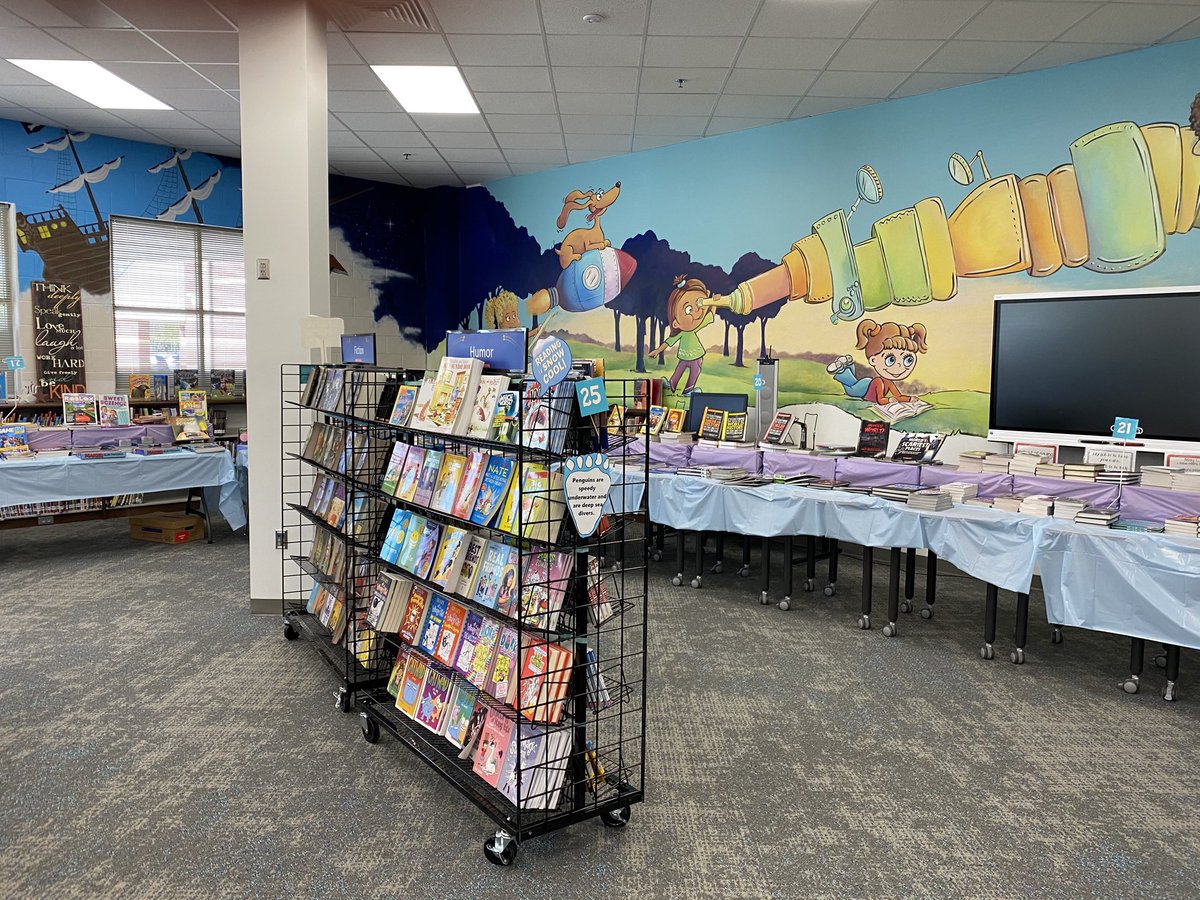 What a great book fair we are having at Creech. Come enjoy the fun!! #creechpride #kisdlibrarians