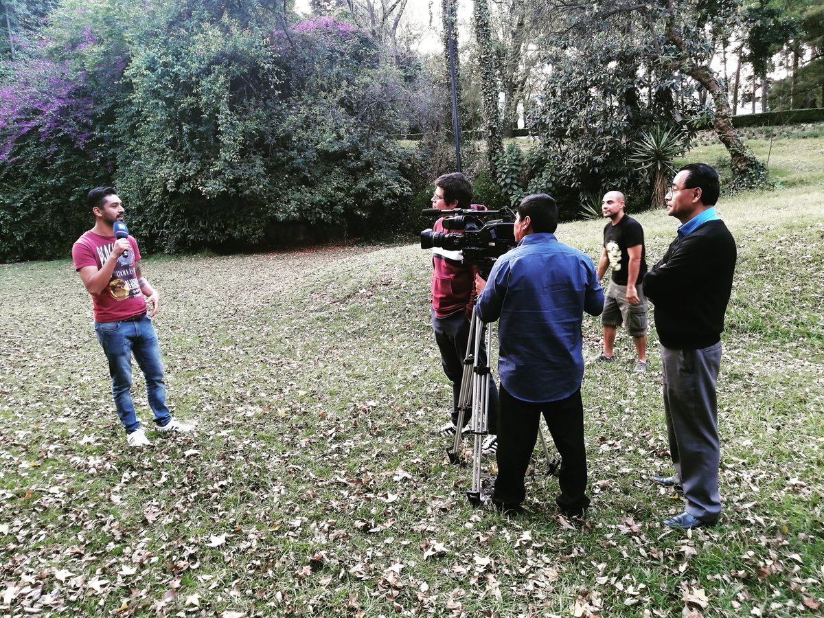 kolectivfeat's tweet photo. Miembros de Kolëctiv.feat en entrevista para @Canal22 en la nueva sede del taller de afuera @CCLosPinos Gracias @vinculacultura_  @ccutlatelolco por todo el apoyo!! #culturacolectiva #kolectivfeat #sisepuede #arteenlibertad https://t.co/KReZDXAHPQ