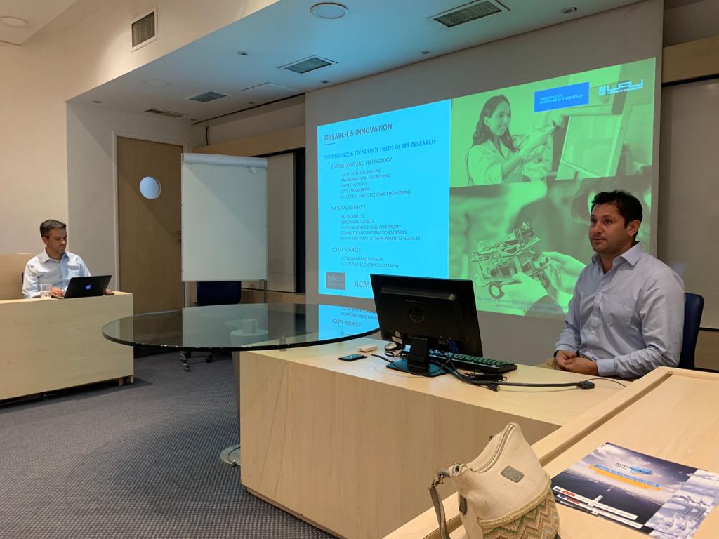 Eurochile_'s tweet photo. 👉Misión Aerospace Valley en la Universidad Adolfo Ibáñez. 🇪🇺🇨🇱
#AerospaceValley @AerospaceValley #Space2idgo
@permagro @Pleione_Energy @pixstart_io @aleriontec @UAI_CL https://t.co/ND1FycgSvl