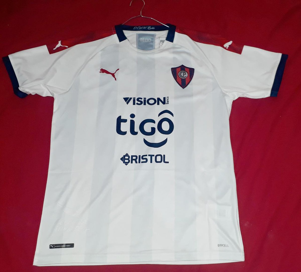 ÚLTIMO SORTEO PARA TWITTER🔵🔴👋
_Participá por la alternativa siguiendo estos pasos:
** DAR RT Y SEGUIRNOS. 
** MENCIONAR A DOS CERRISTAS MÁS PARA QUE TAMBIÉN PARTICIPEN Y NOS SIGAN 🕵
Sorteo viernes 24 a las 20 hs. en vivo desde una app. 
Ganador retirará en tienda Multimarcas