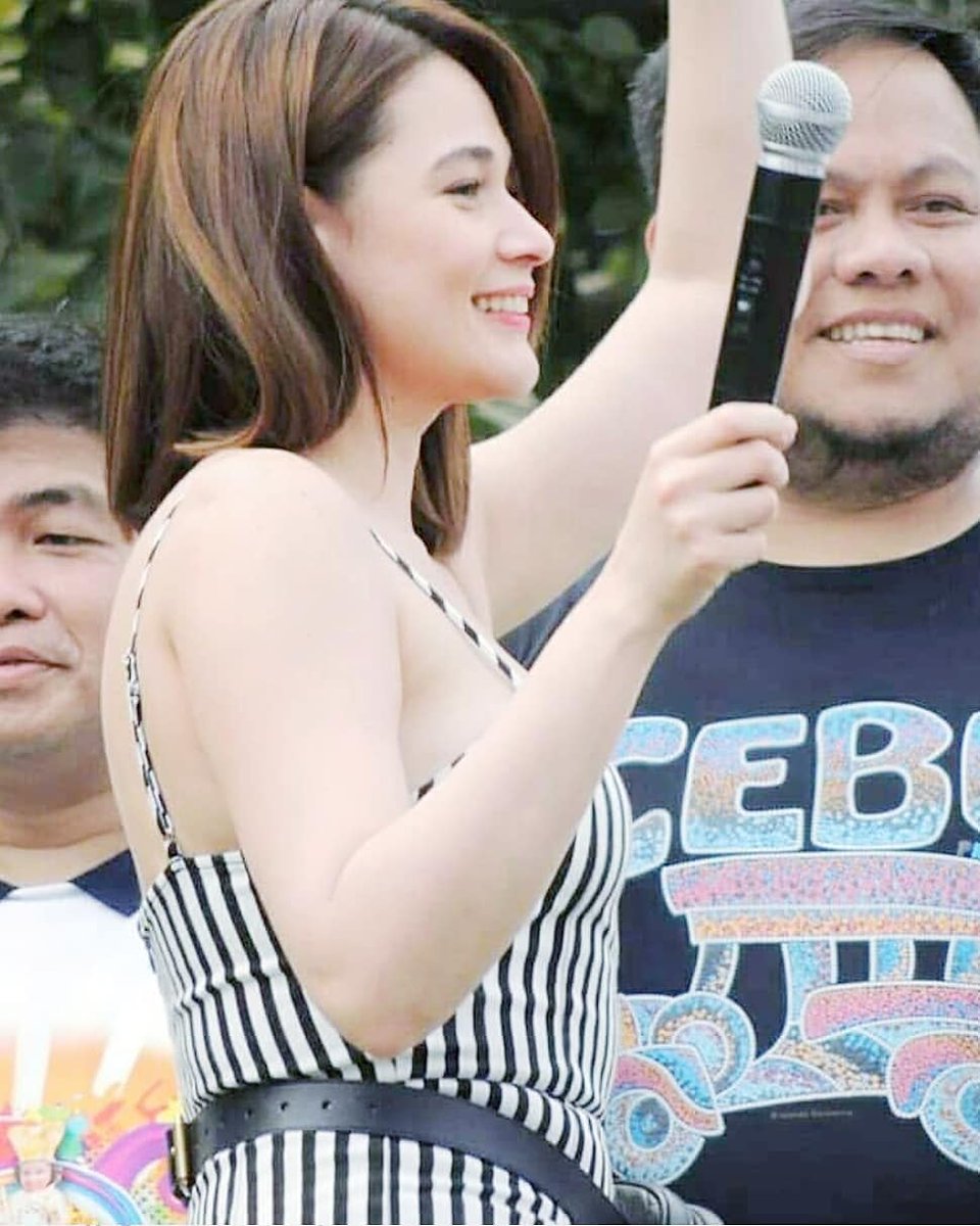 BeaAlonzooffic1's tweet photo. Beautiful #queenB ❤👸❤ #beaalonzo #sinulog2020 .
#ctto📸 https://t.co/J6DTMBVFQb