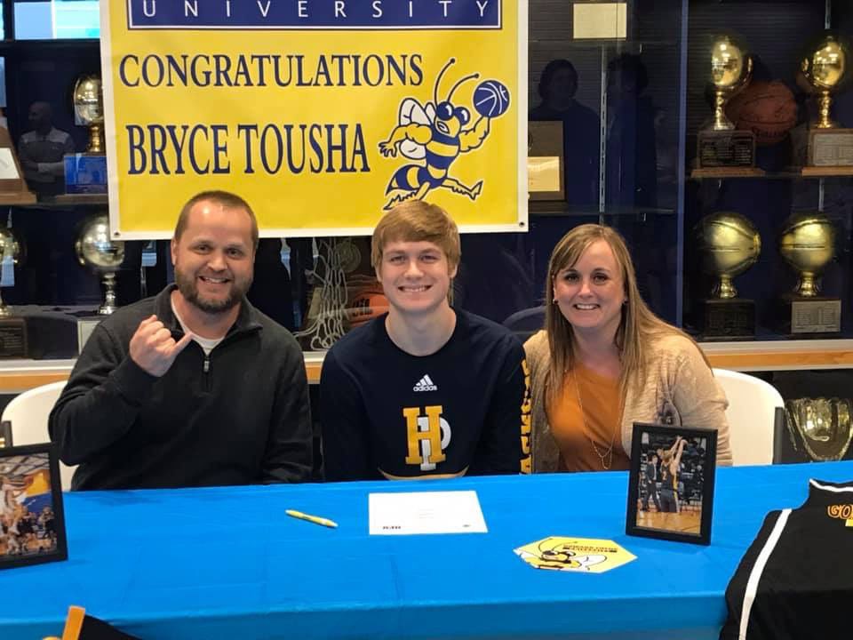 Bryce_Tousha17's tweet photo. Made things official today. Very blessed🙏🏼 https://t.co/dLUTmyAFgo
