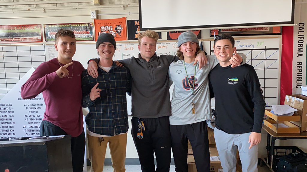VacaHiBaseball's tweet photo. First round draft picks https://t.co/oAS3EAf7W4