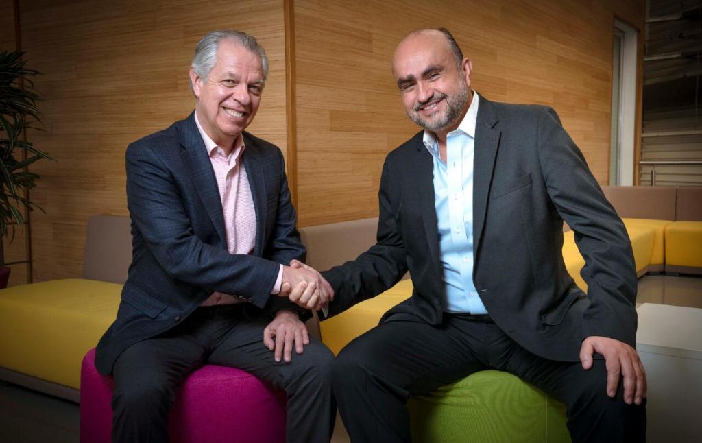 Después de 15 años de exitosa gestión, Federico Casas Alatriste ha decidido dejar su posición como MD de T-Systems México, permanecerá en el Consejo Ejecutivo. Alejandro López De la Peña asume la posición de Managing Director. #TSMX