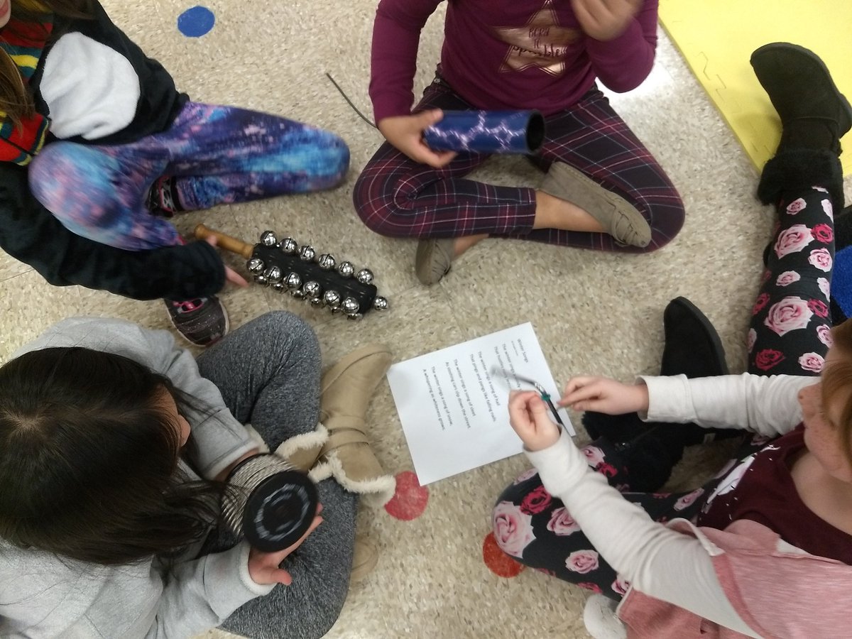 easleymusic's tweet photo. 3rd graders creating and performing soundscapes to winter poetry. https://t.co/c17EjybhBg