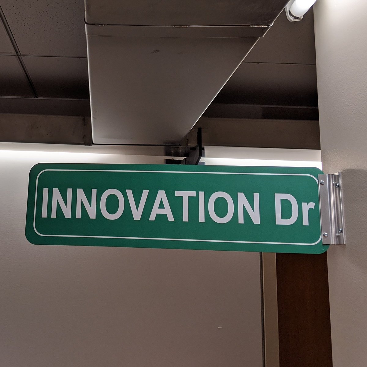 utrgv_cecs's tweet photo. Take a guess where to find this cool sign! Explore the ENGR building to find! #coolsign #innovation #utrgvcecs #utrgv #takeaguesswhere https://t.co/VHYSzdeU3x