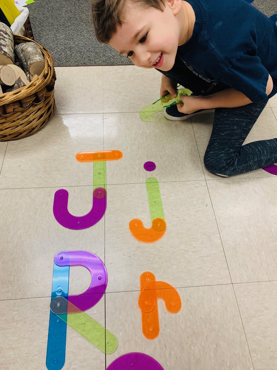 SamanthaSimard1's tweet photo. Literacy explorations... 💫 https://t.co/T2NfmuUIZK