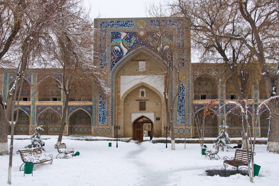 Winter arrives in #Bukhara, home for 140 historical architectural monuments. #UNESCOHeritage,
#OldCity, #AncientCity, #MedievalCenterForIslamicTheology, #Uzbekistan.