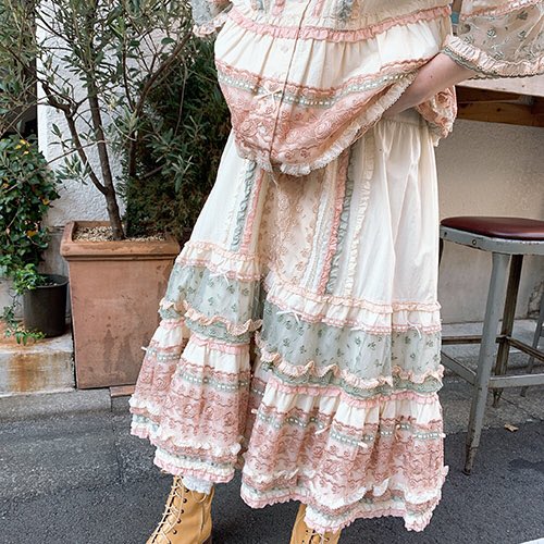 Pink House Online Store新作入荷中 Misty Roses Lace Lａｗｎmixブラウス T Co Qbbuut9zoj Misty Roses Lace Lａｗｎmixスカート T Co Hlm984gt7s Classy Roseコサージュ T Co Eqmosbjvvu Pinkhouse ピンクハウス ピンク