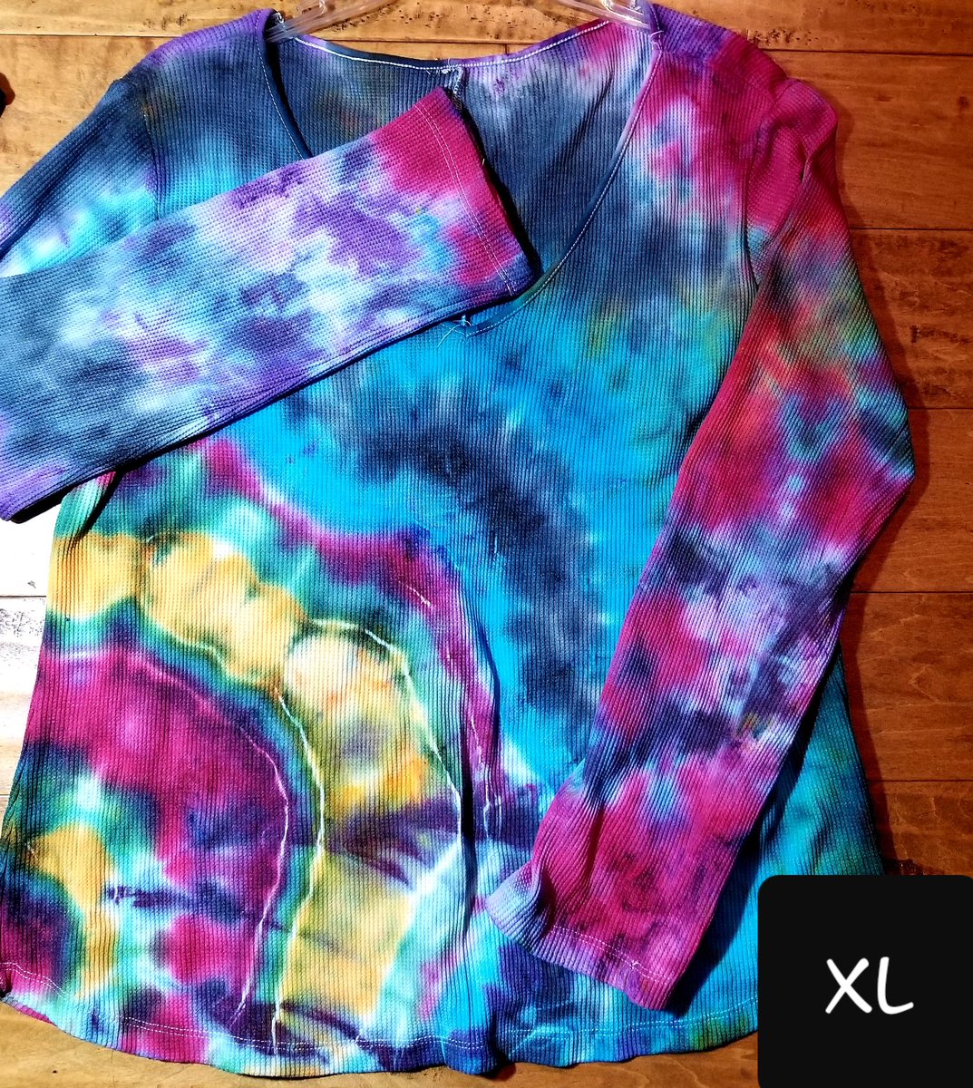 teach8510's tweet image. Color your world... #hobbyhustle #shoplocal #hippieartist #deadinside #festivalwear #customizeyourlook