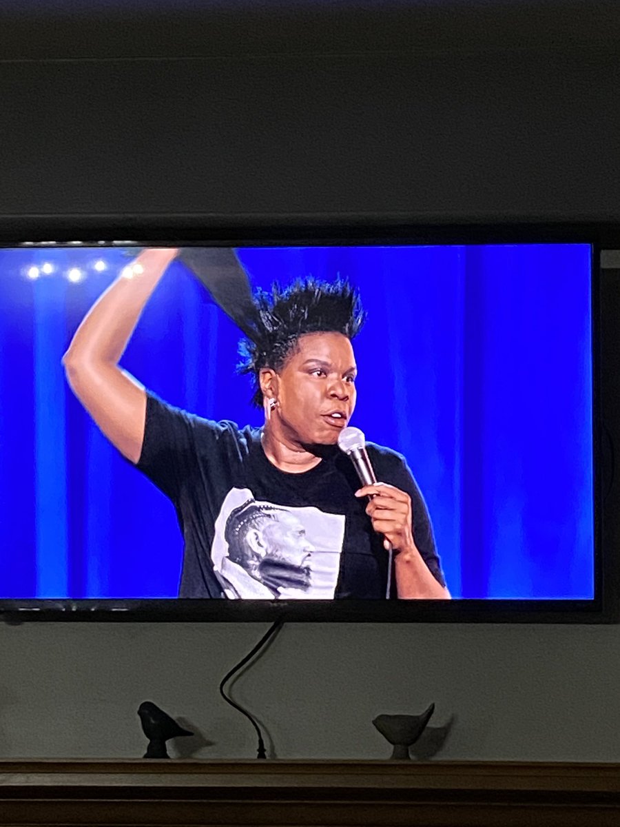 desgilbert74's tweet photo. @Lesdoggg I paused it perfectly your towel is now your ponytail 😂♥️Great show on Netflix #TimeMachine https://t.co/vOoOQooW3n