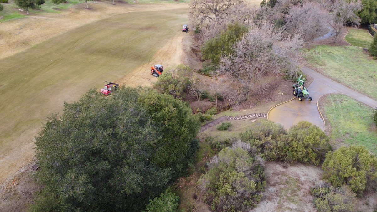 RubyAgronomy's tweet image. Winter projects continue, we have moved to cleaning / clearing out the creek on #13