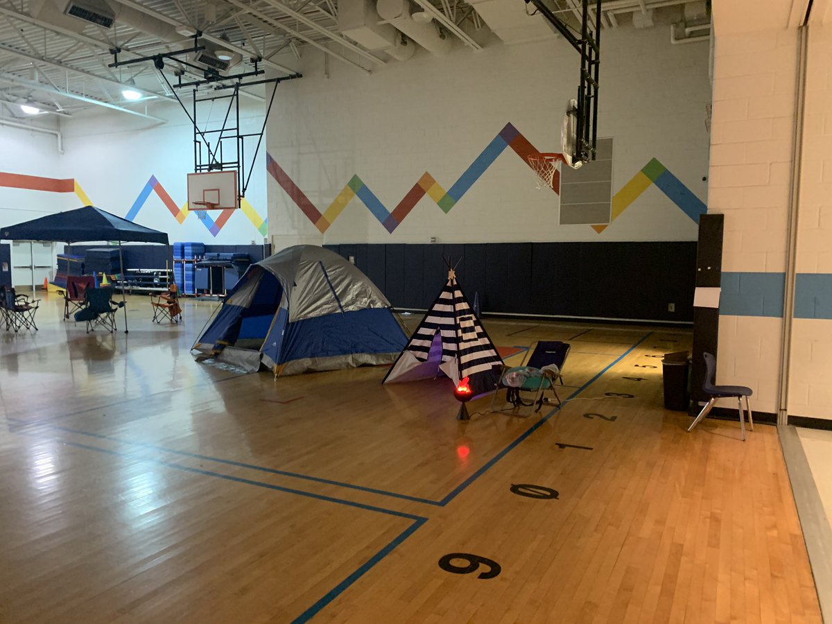 LitTeachTES's tweet photo. We had a great time celebrating our growing culture of literacy at our first annual S’More Reading Night! @AACountySchools @AacpSeril @TraceysAACPS #AACPSReadWithMe https://t.co/DMIuLME5sf