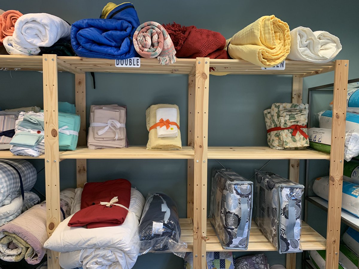 projhomeagain's tweet photo. Scenes from PHA this week. It was cold outside but warm and wonderful inside. As you can see, we are in need of rugs, larger pots, baking sheets, and full and queen sized linens and comforters. We are open on Sunday from 10-12 &amp; Tuesday &amp; Wednesday from 11-1 https://t.co/KAGPfhGUfP