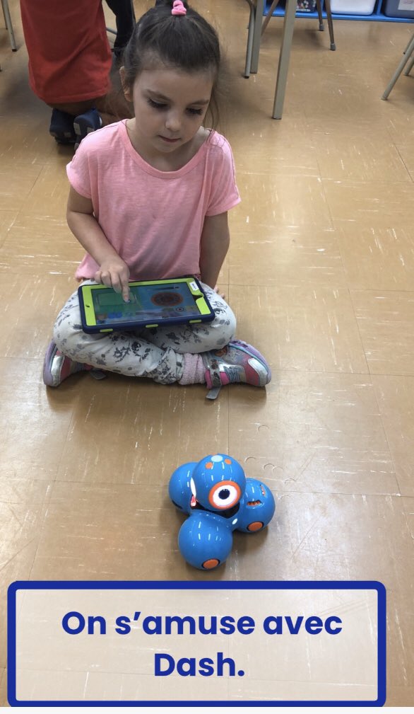 francorriveau's tweet photo. Les enfants du préscolaire 5 ans s’amusent avec Dash @cshbo_envolee  @CSHBO https://t.co/3aOCO6m3w5
