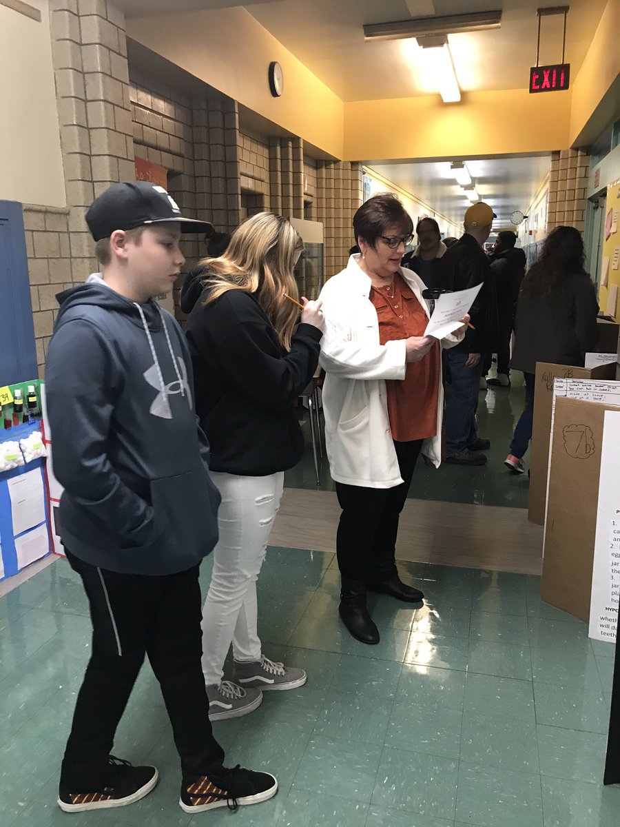kwhitfield211's tweet photo. Awesome Job Schiller Engineers! Science Fair was a success! Winners will be announced tomorrow. Thanks to all of our supportive parents! @mbutzler1 @STEAMPrincipal @PghSchiller https://t.co/XLbBzwqMEr