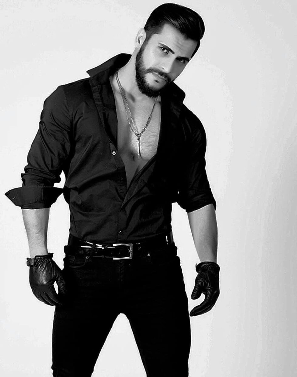 SDFashionAcade1's tweet photo. Italian Model \ Actor Stefano Suaros #stefanosuaros #stefanomodel #italianfashionnews #stefanobestmodel #celebrity #actor https://t.co/jriFWnLGIw