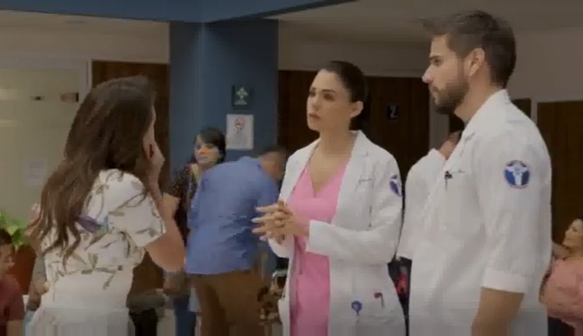 DaniArenasCol's tweet photo. #CollagesyCapturas #5Parte #MejoresMomentos #DavidParedes @DanArenas #Capitulo52 @MedicosOf #MedicosLineaDeVida #ConLasEstrellas #davidyregina #Davina 👨🏻⚕️❤👩🏻⚕️💉💏💘😍 @liviabritoof #TeamMedicos #TeamDanielArenas #BendicionesParaTodos 😘🥰💋🙏🙌💫✨ https://t.co/ob1zfZpu5S
