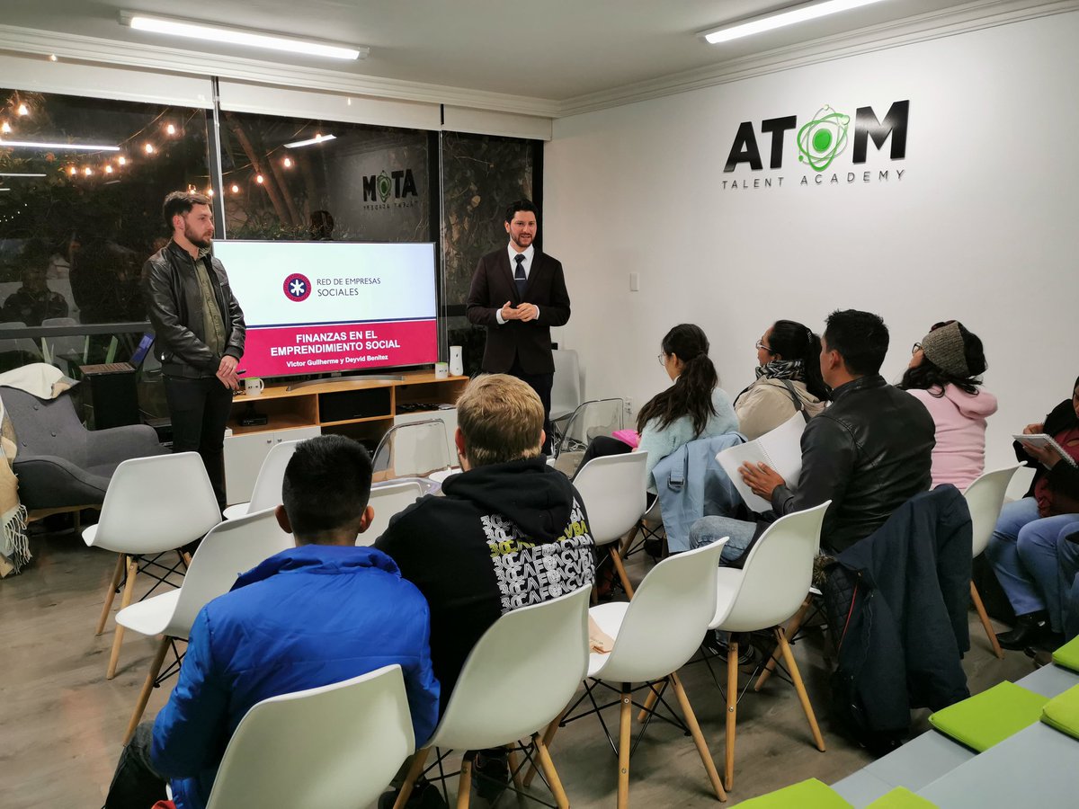 RedEmpresasSoc's tweet photo. 🙌🏼  Para fortalecer tu causa, fortalece las  capacidades de tu equipo 🤓 Estamos en el curso "Finanzas en el Emprendimiento Social" 

#EmpresaSocial  #TiempoDeActuar https://t.co/VBXqMMcGgt